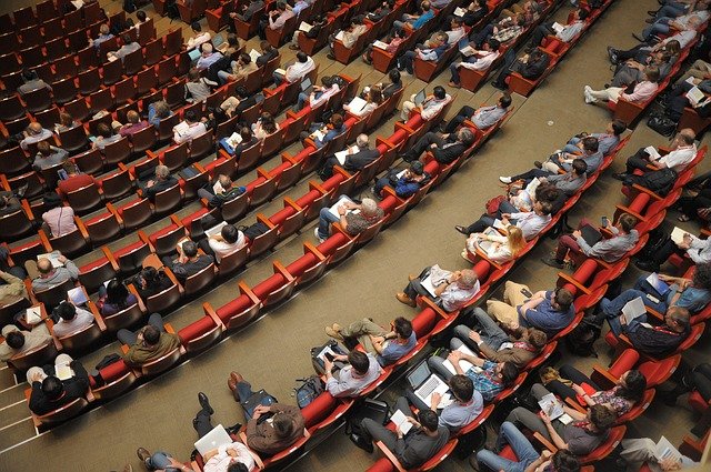 mezinárodní konference.jpg